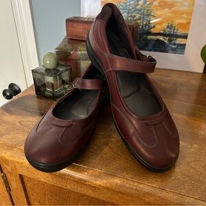 Women's Ecco Burgundy Leather Mary Jane Shoes